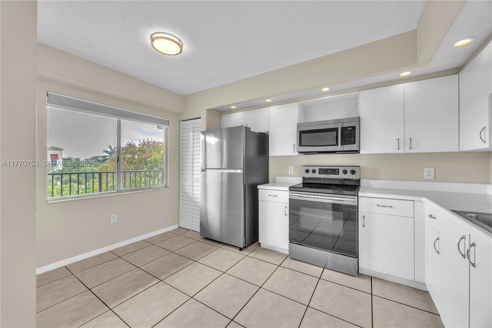 12551 SW 16th Court 403C, Pembroke Pines, FL 33027 photo 4