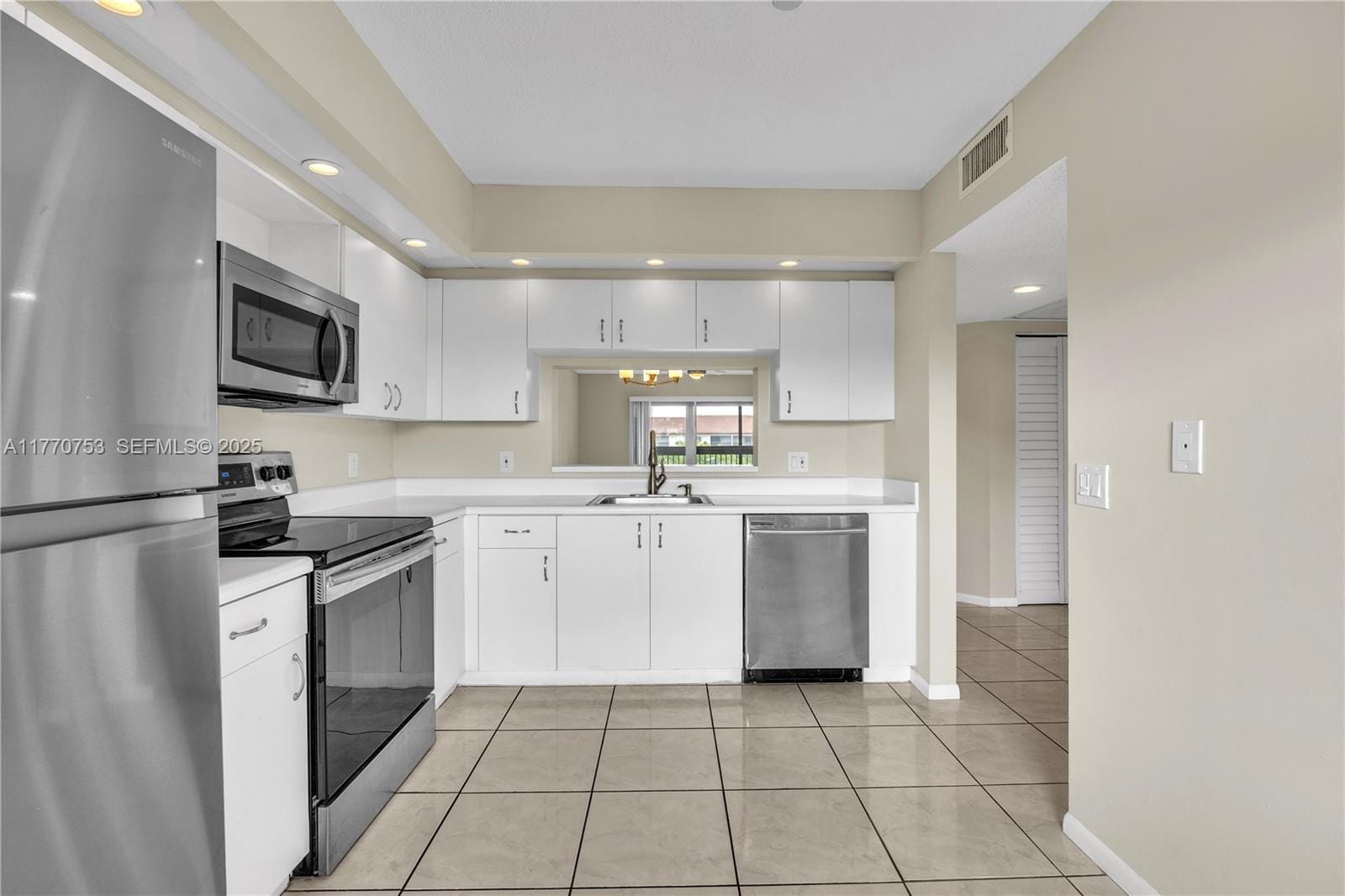 12551 SW 16th Court 403C, Pembroke Pines, FL 33027 photo 5