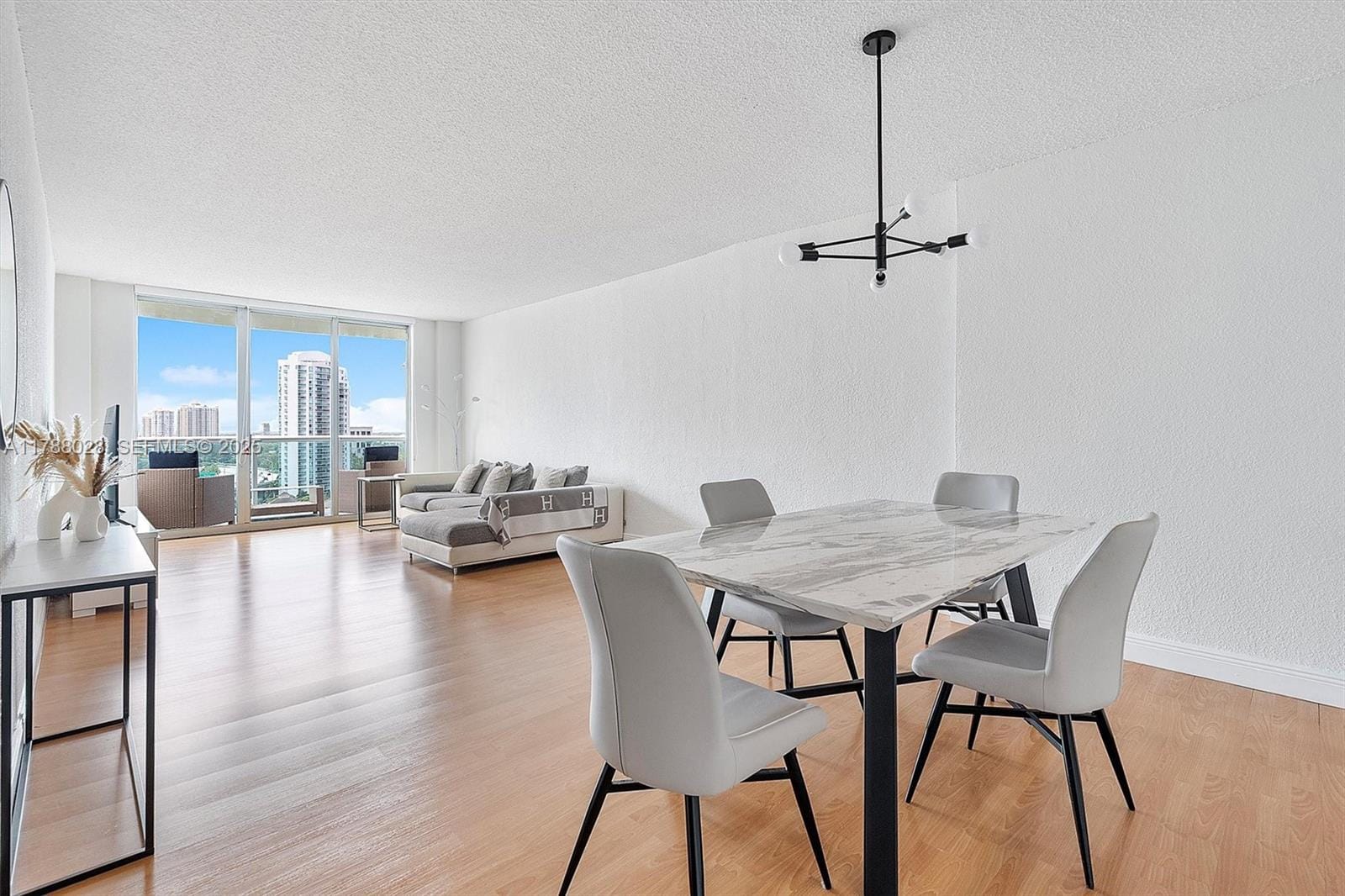 19390 Collins Avenue 1501, Sunny Isles Beach, FL 33160 photo 4