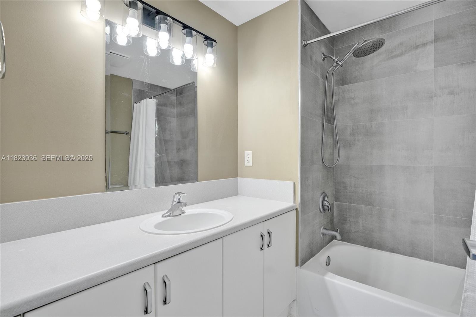 455 NE 25th Street 609, Miami, FL 33137 photo 11