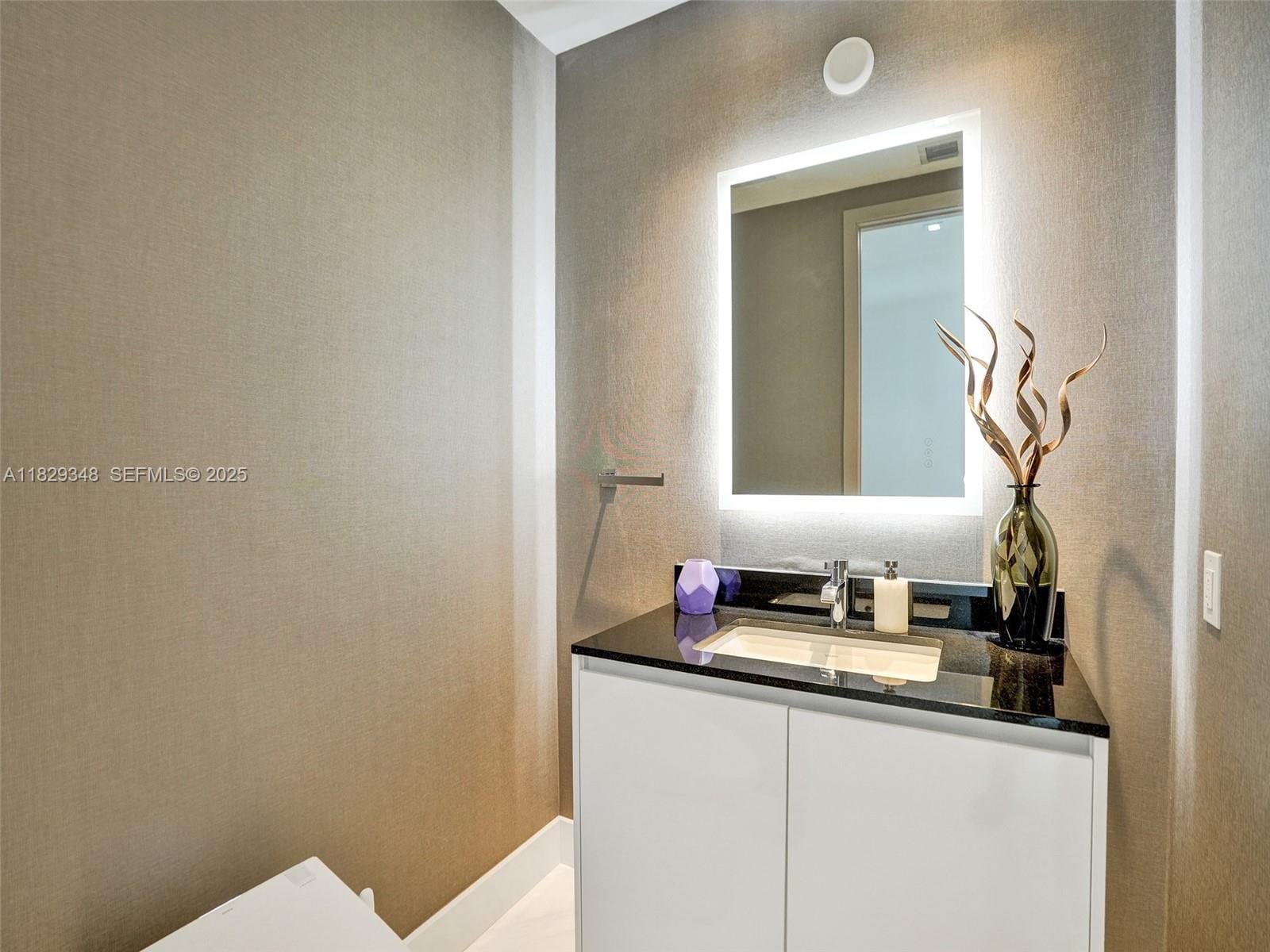 18555 Collins Avenue 4403, Sunny Isles Beach, FL 33160 photo 13