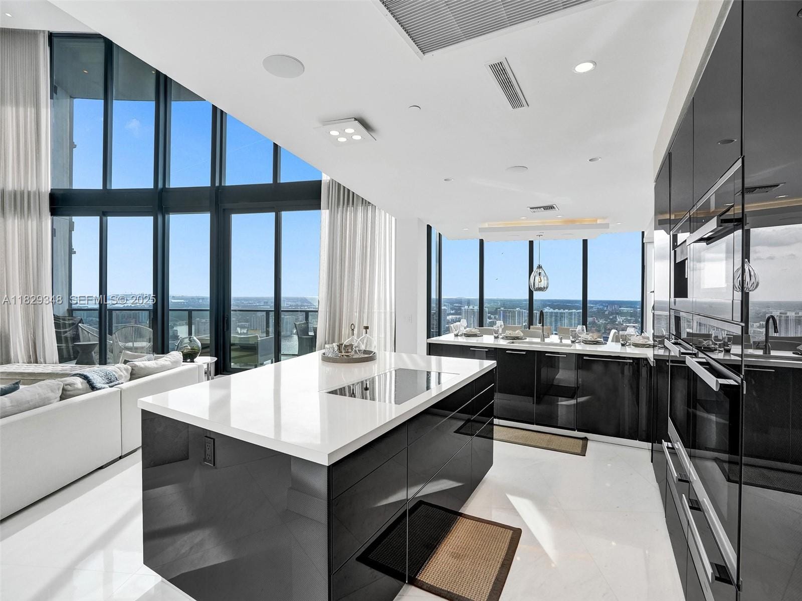 18555 Collins Avenue 4403, Sunny Isles Beach, FL 33160 photo 17