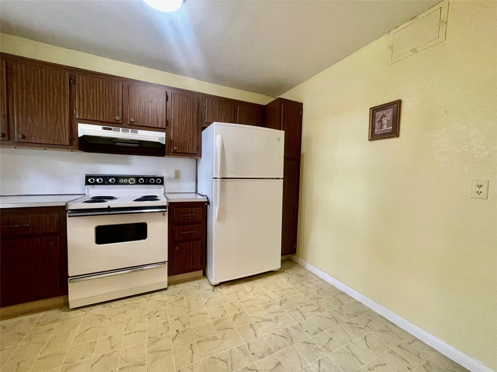 2450 Deer Creek Country Club Boulevard 206-B, Deerfield Beach, FL 33442 photo 5