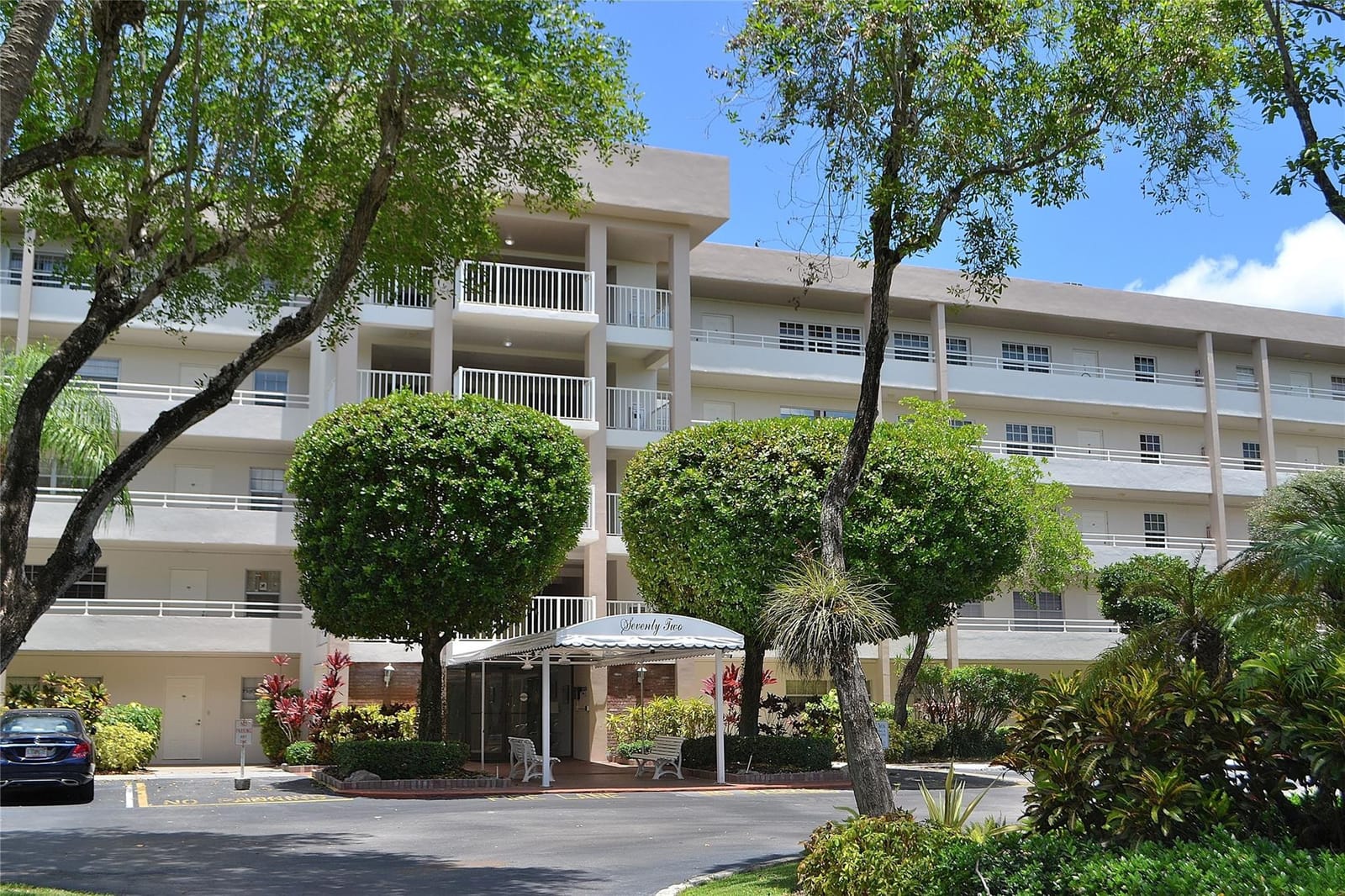 3850 Oaks Clubhouse Drive 405 — photo 11