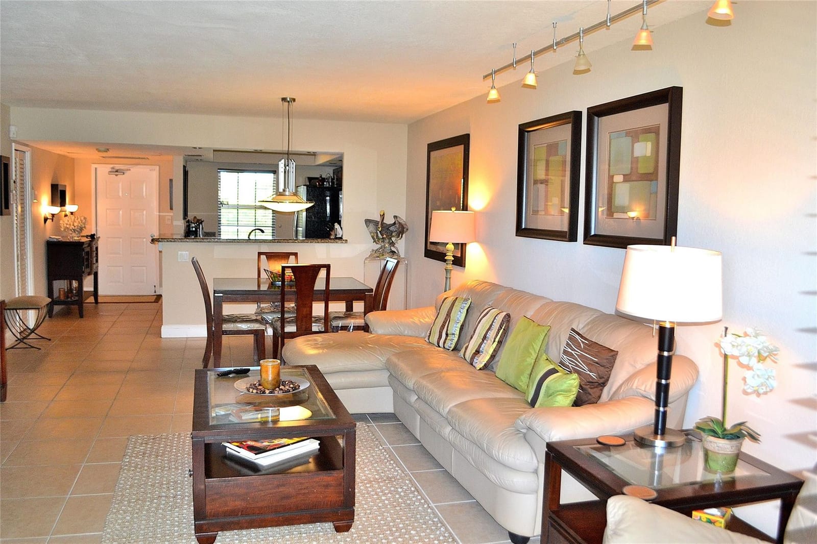 3850 Oaks Clubhouse Drive 405, Pompano Beach, FL 33069 photo 24