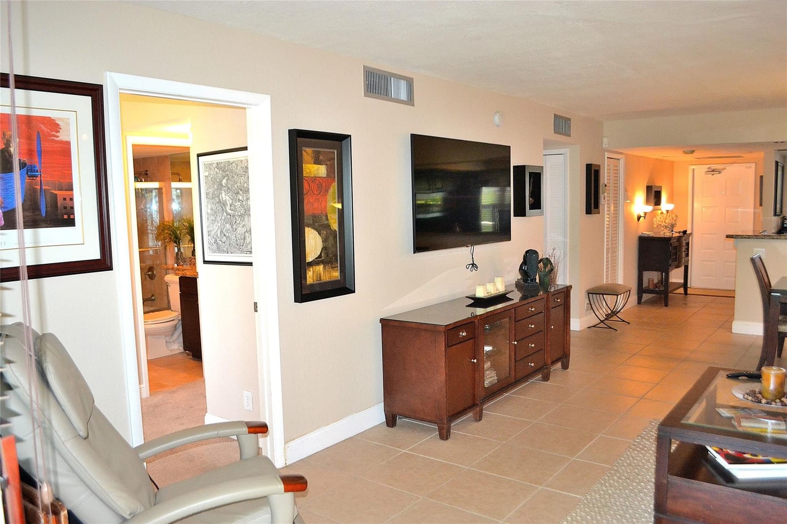 3850 Oaks Clubhouse Drive 405, Pompano Beach, FL 33069 photo 25