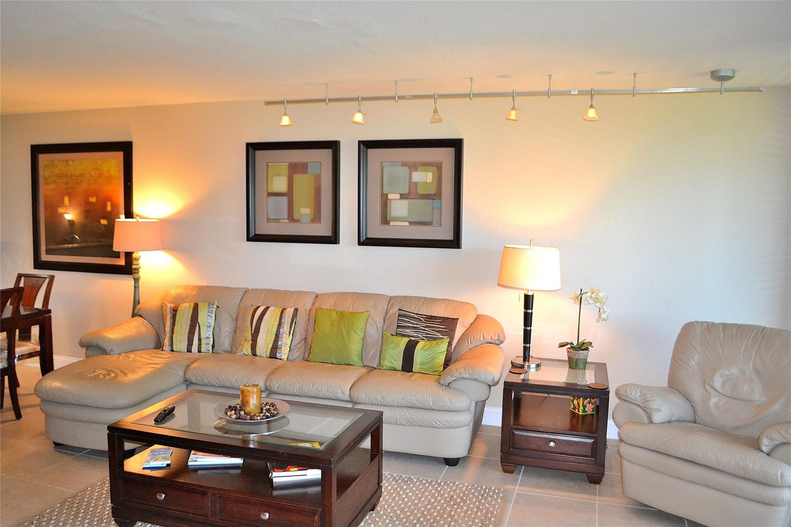 3850 Oaks Clubhouse Drive 405 — photo 4