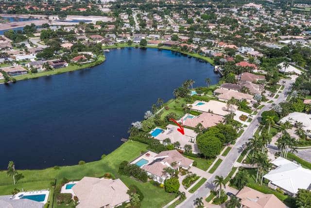 17582 Bocaire Way, sold in Bocaire Golf Club 1, Boca Raton, FL
