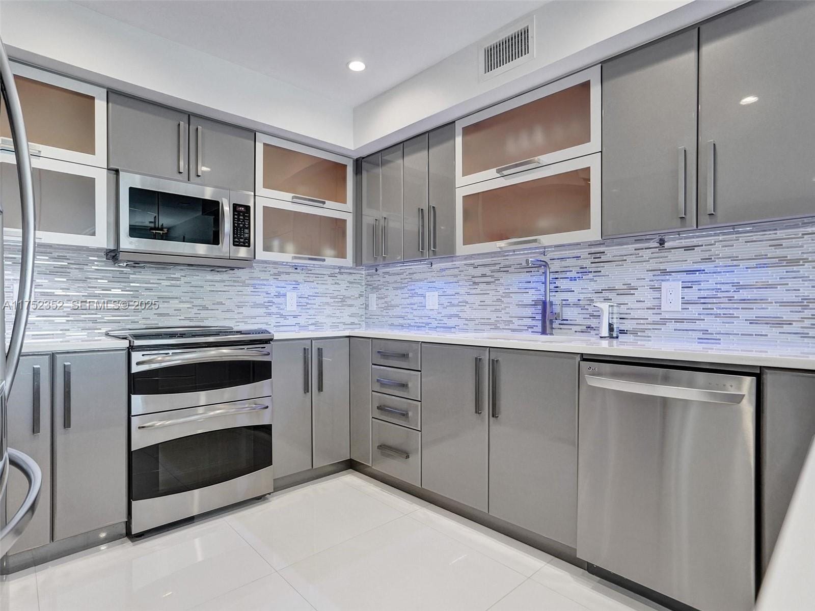 300 Diplomat Parkway 503, Hallandale Beach, FL 33009 photo 7