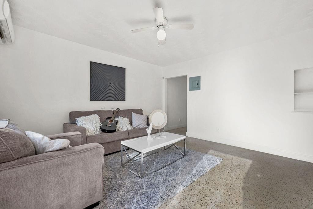 2212 Roosevelt Street, Hollywood, FL 33020 photo 6