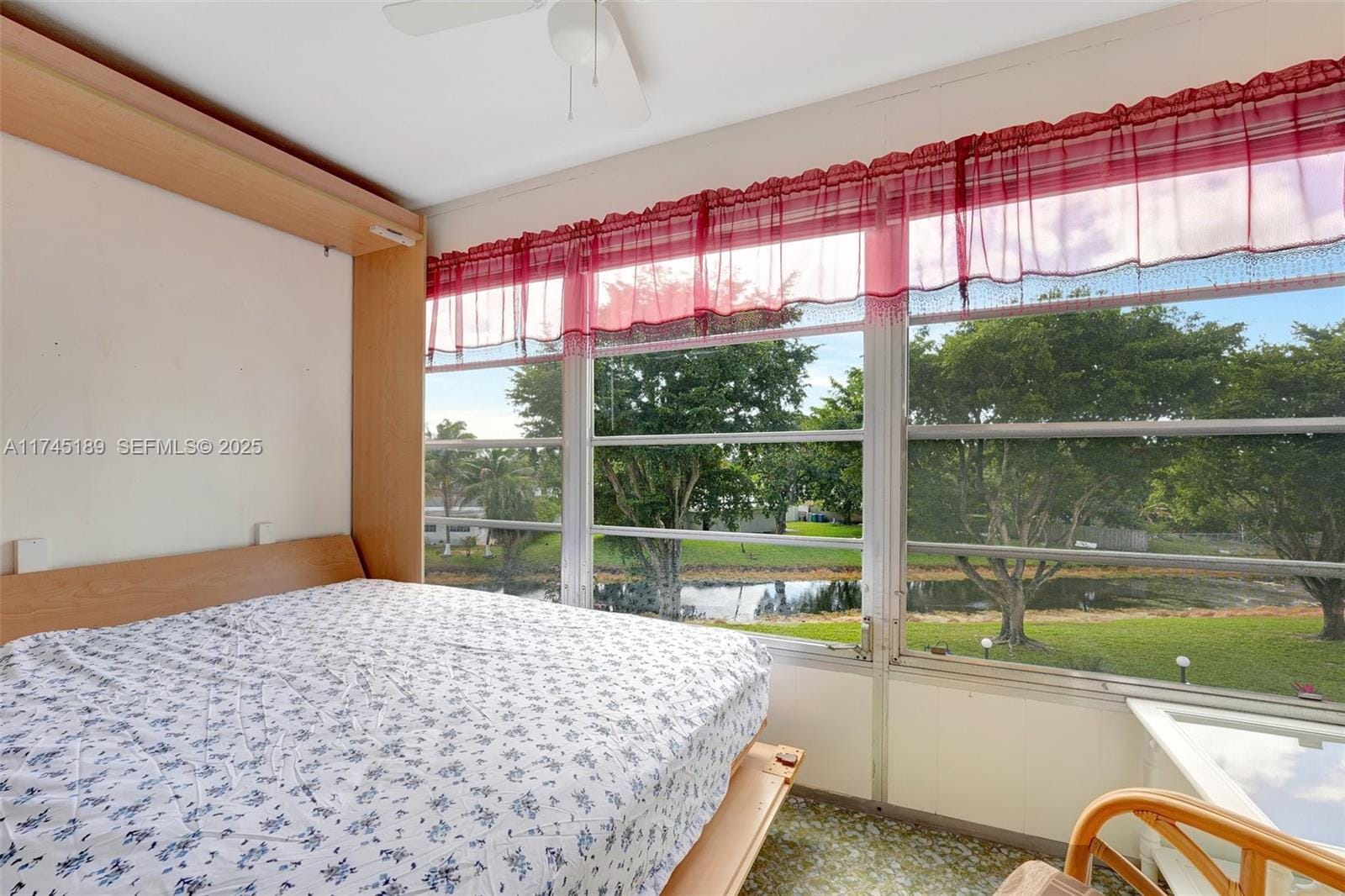 2801 NW 47th Terrace 305B — photo 6