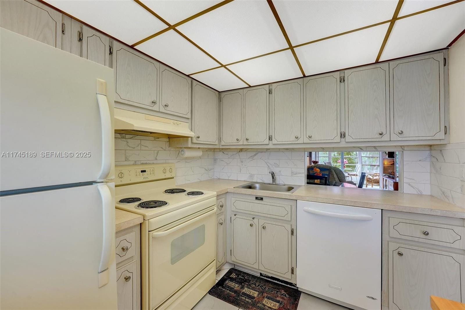 2801 NW 47th Terrace 305B — photo 10