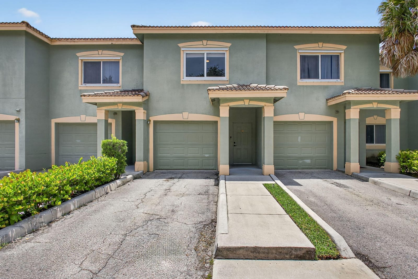 310 Crestwood Circle 206, Royal Palm Beach, FL 33411