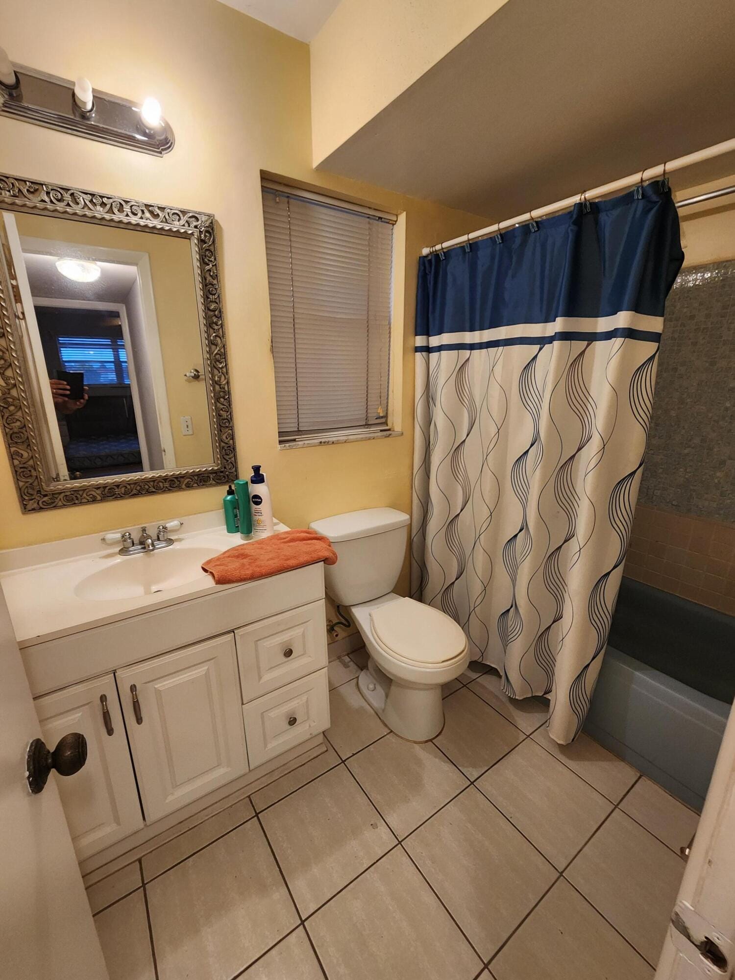 2900 Sunrise Lakes Drive W 303, Sunrise, FL 33322 photo 12