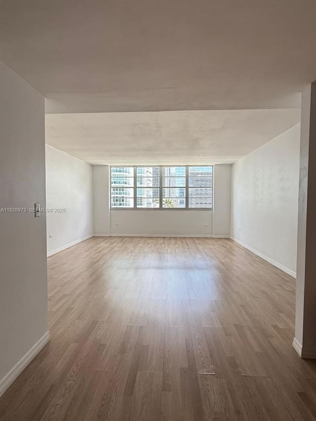 825 Brickell Bay Drive 1549, Miami, FL 33131