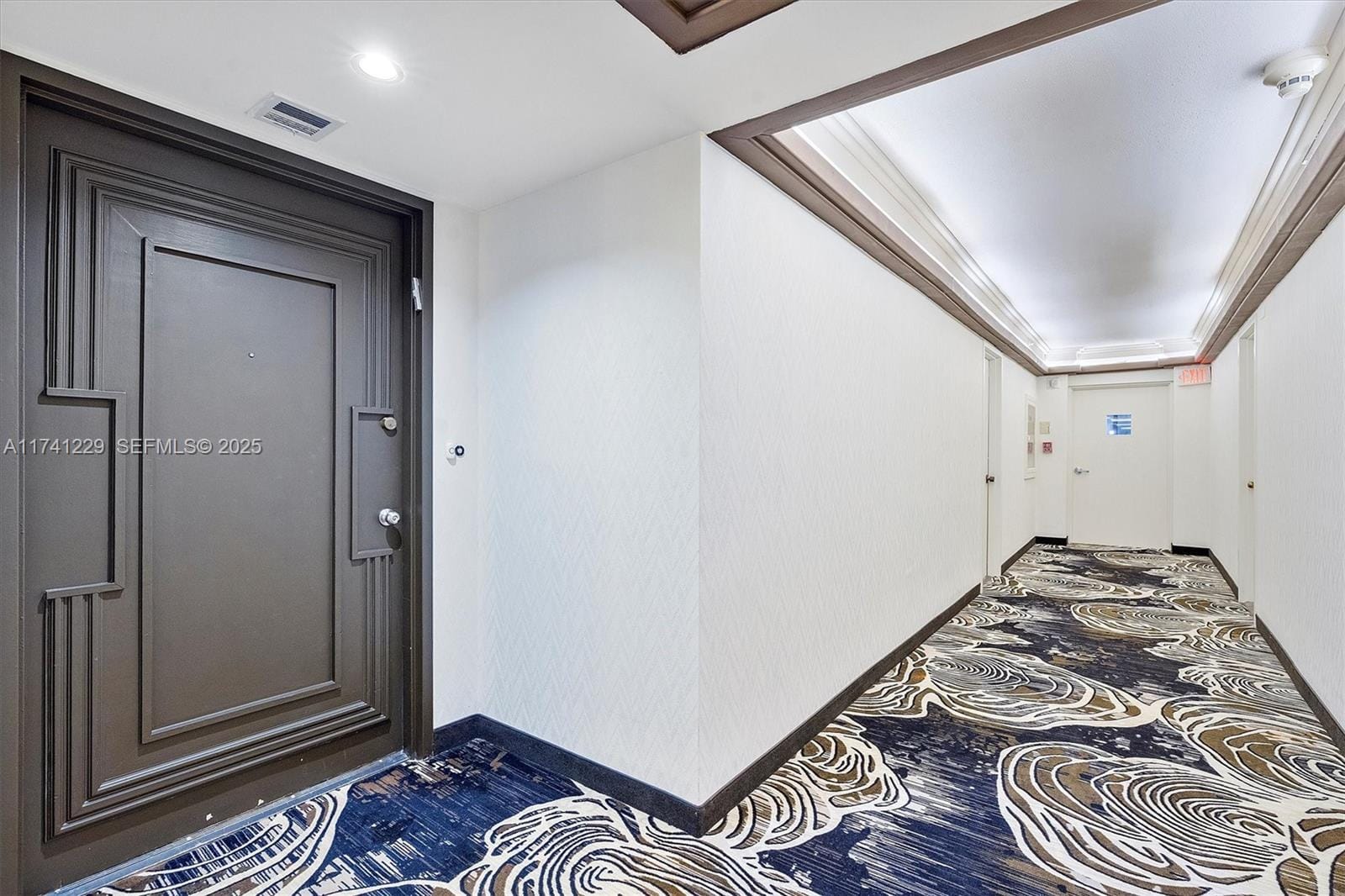 1800 NE 114th Street 503, Miami, FL 33181 photo 3