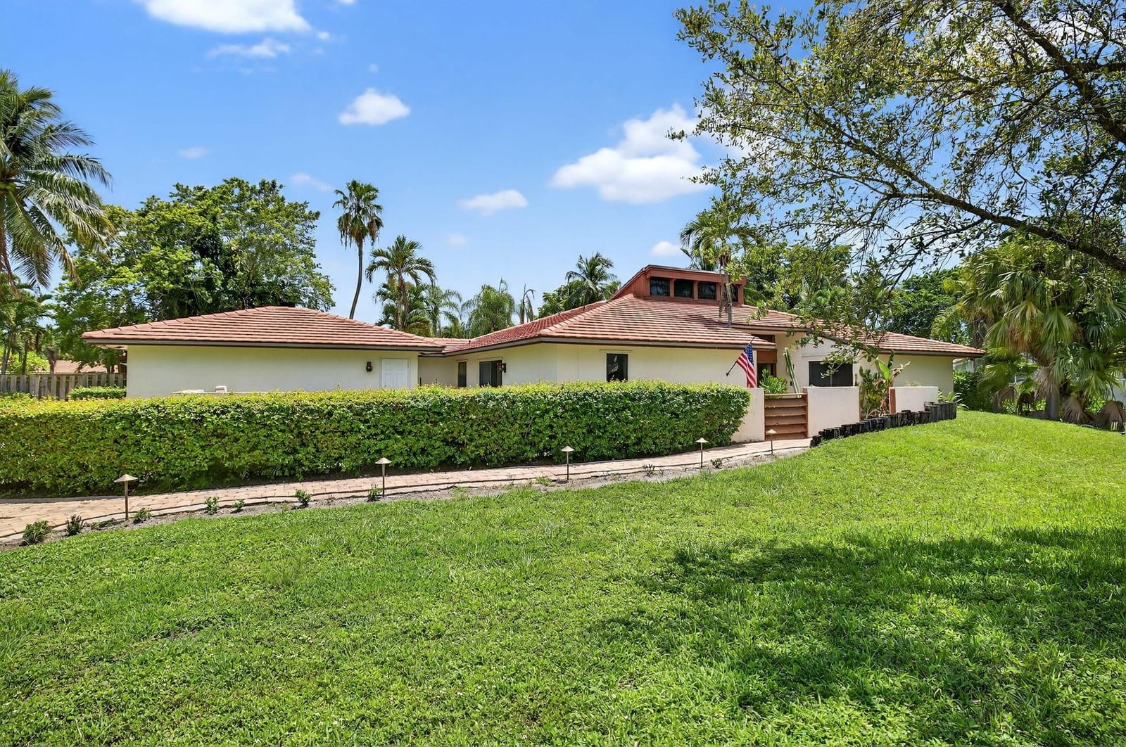 11230 NW 24th Street — photo 2