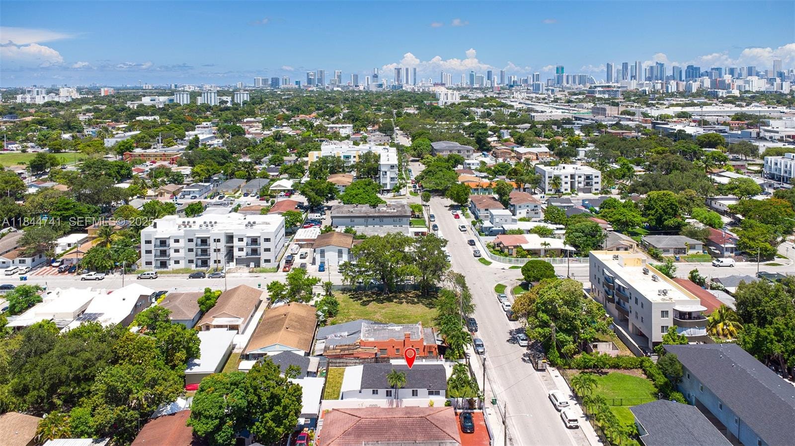 2479 NW 26th Street, Miami, FL 33142 photo 30