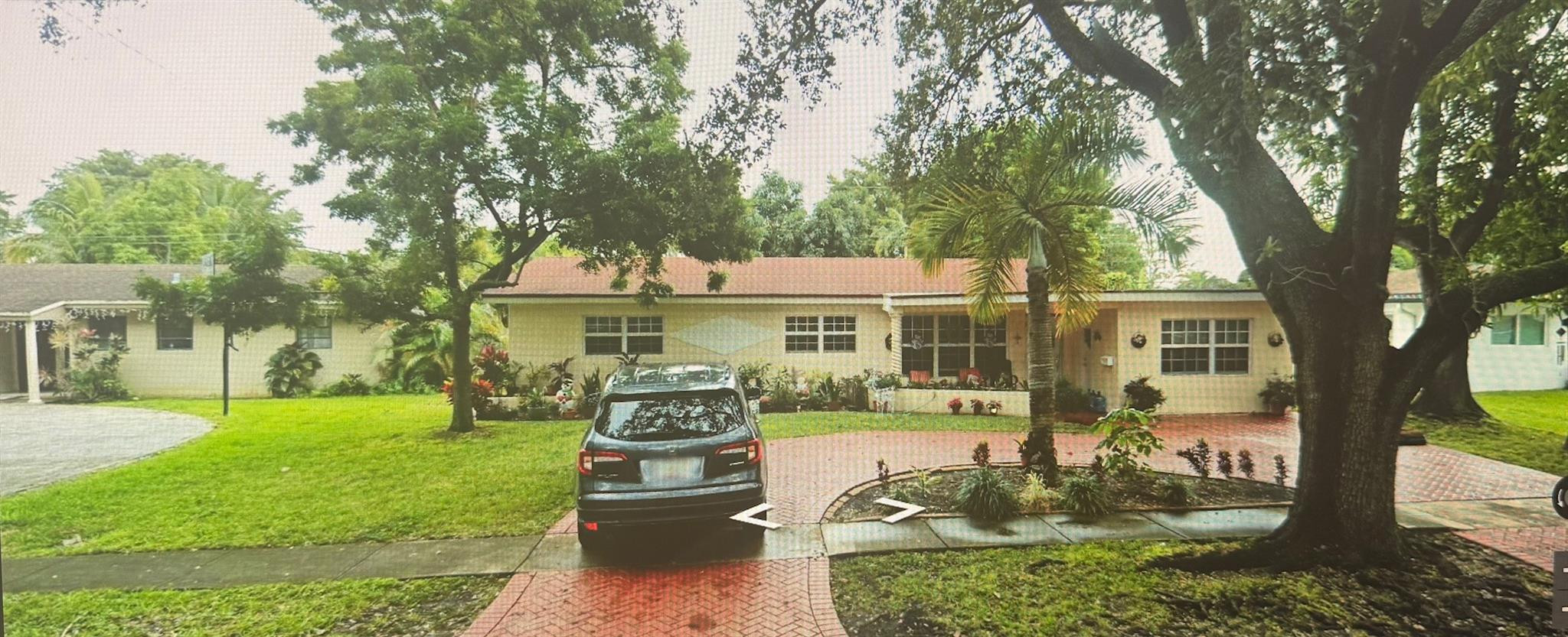 5620 Monroe Street, Hollywood, FL 33023, Hollywood