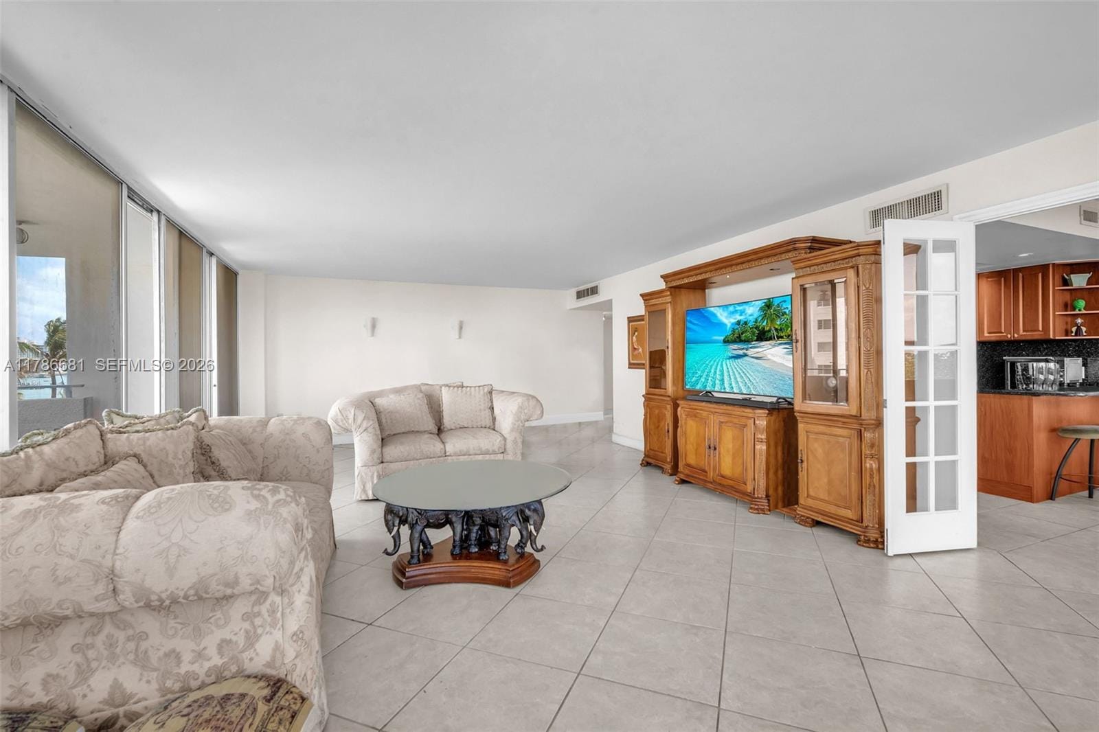 11 Island Avenue 512 — photo 2
