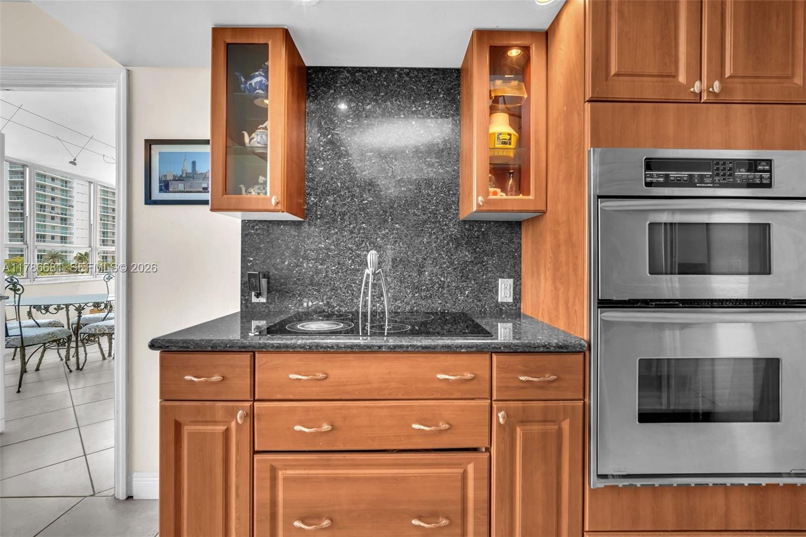 11 Island Avenue 512 — photo 8