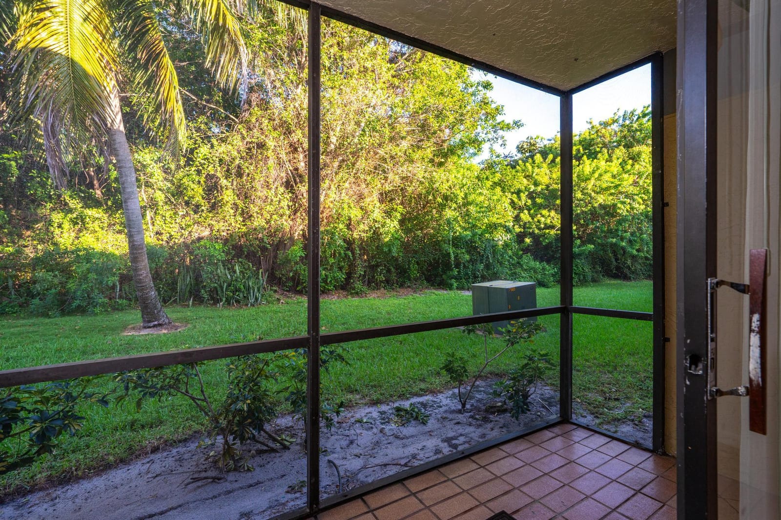 567 Trace Cir Circle, Deerfield Beach, FL 33441 photo 6