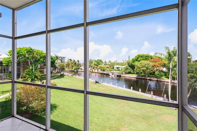 2970 NE 16th Avenue 314, sold in River Shores, Oakland Park, FL