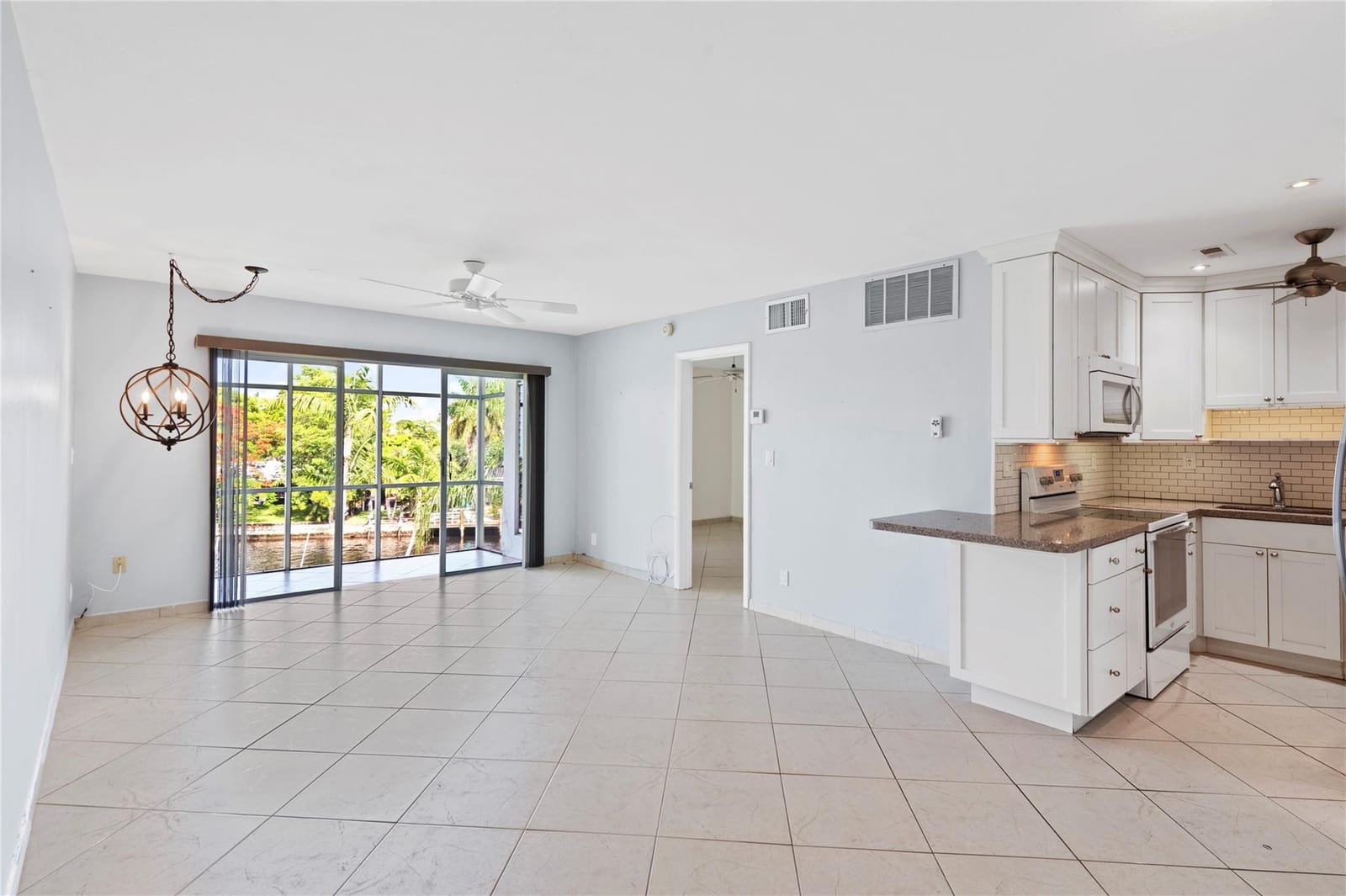 2970 NE 16th Avenue 314, Oakland Park, FL 33334 photo 4