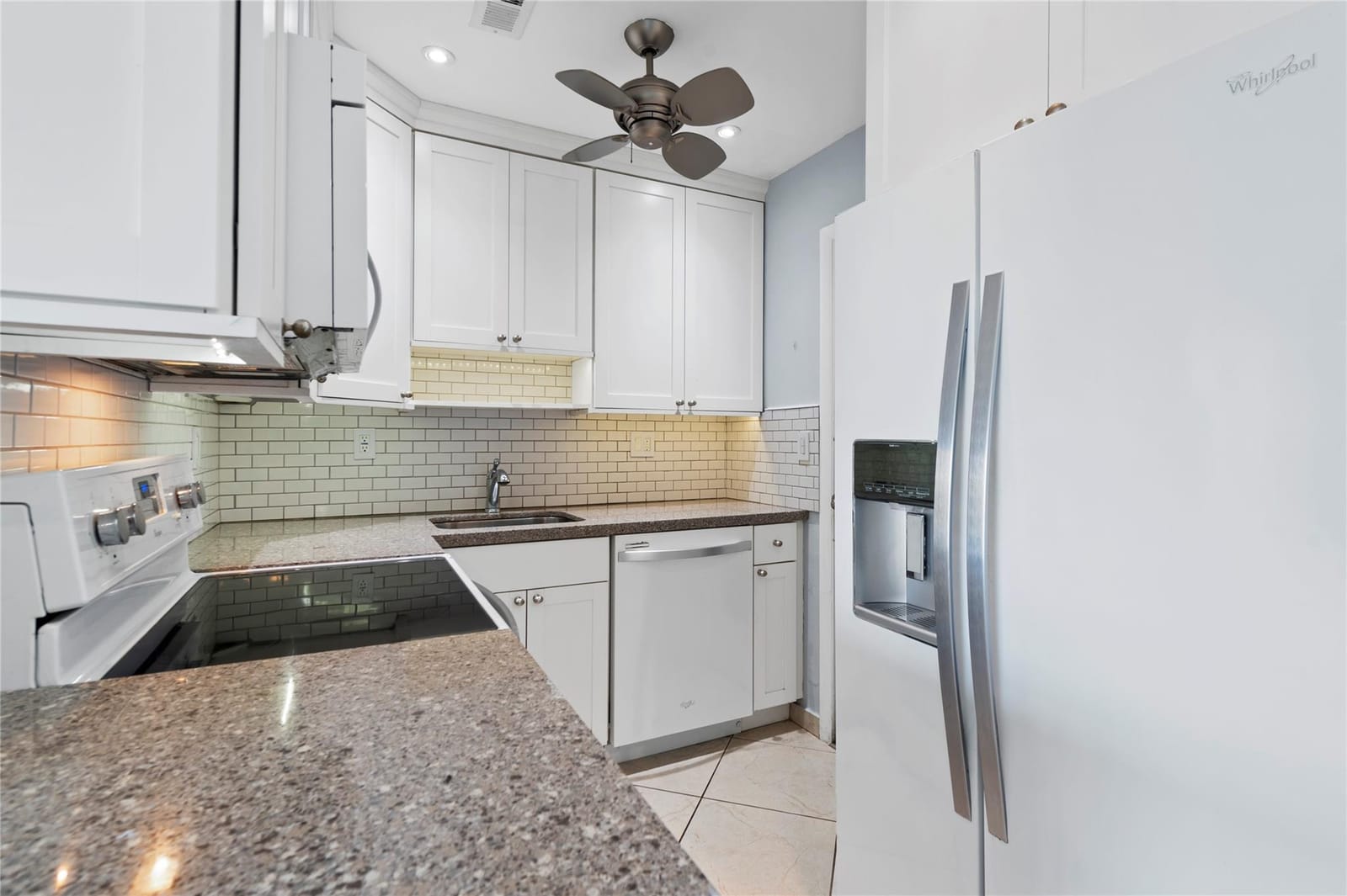2970 NE 16th Avenue 314, Oakland Park, FL 33334 photo 10