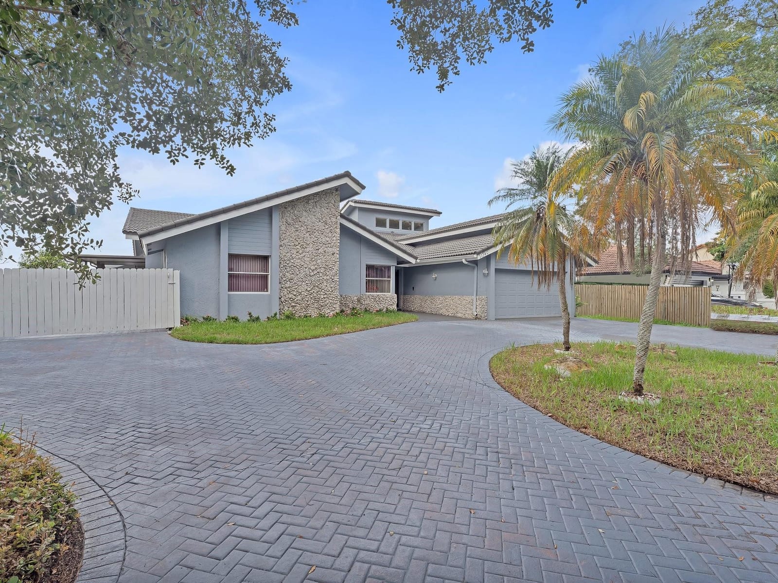 11340 SW 1st Street — photo 2