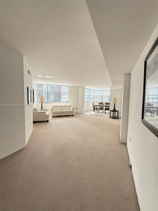 825 Brickell Bay Drive 1548, Miami, FL 33131