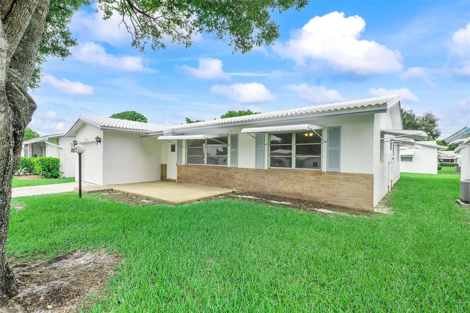 8961 NW 12th Street, Plantation, FL 33322