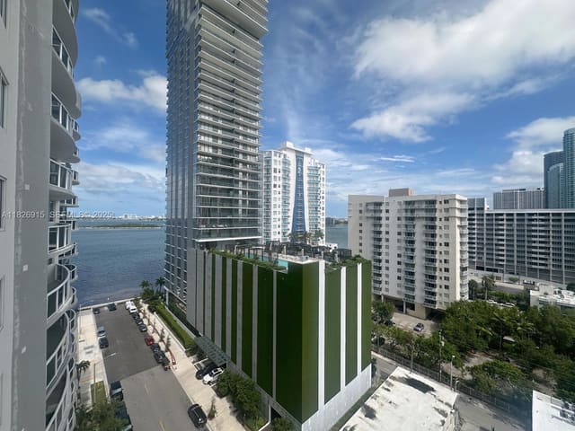 601 NE 23rd Street 1405, sold in 23 Biscayne Bay Condo, Miami, FL