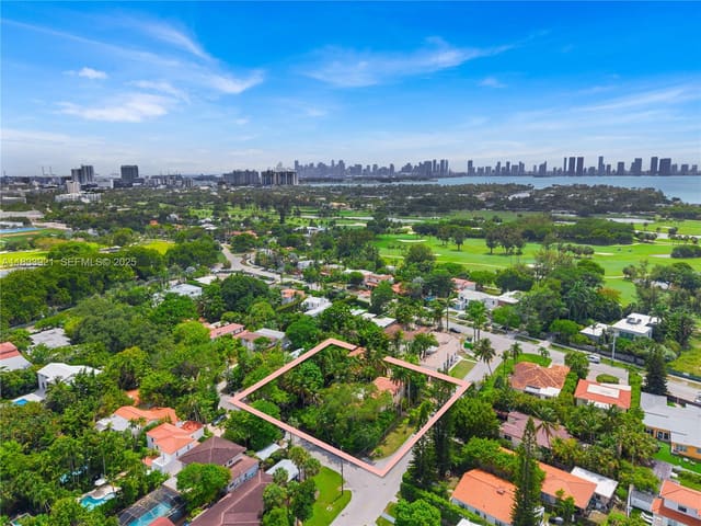 2880 Fairgreen Drive, Miami Beach, FL 33140