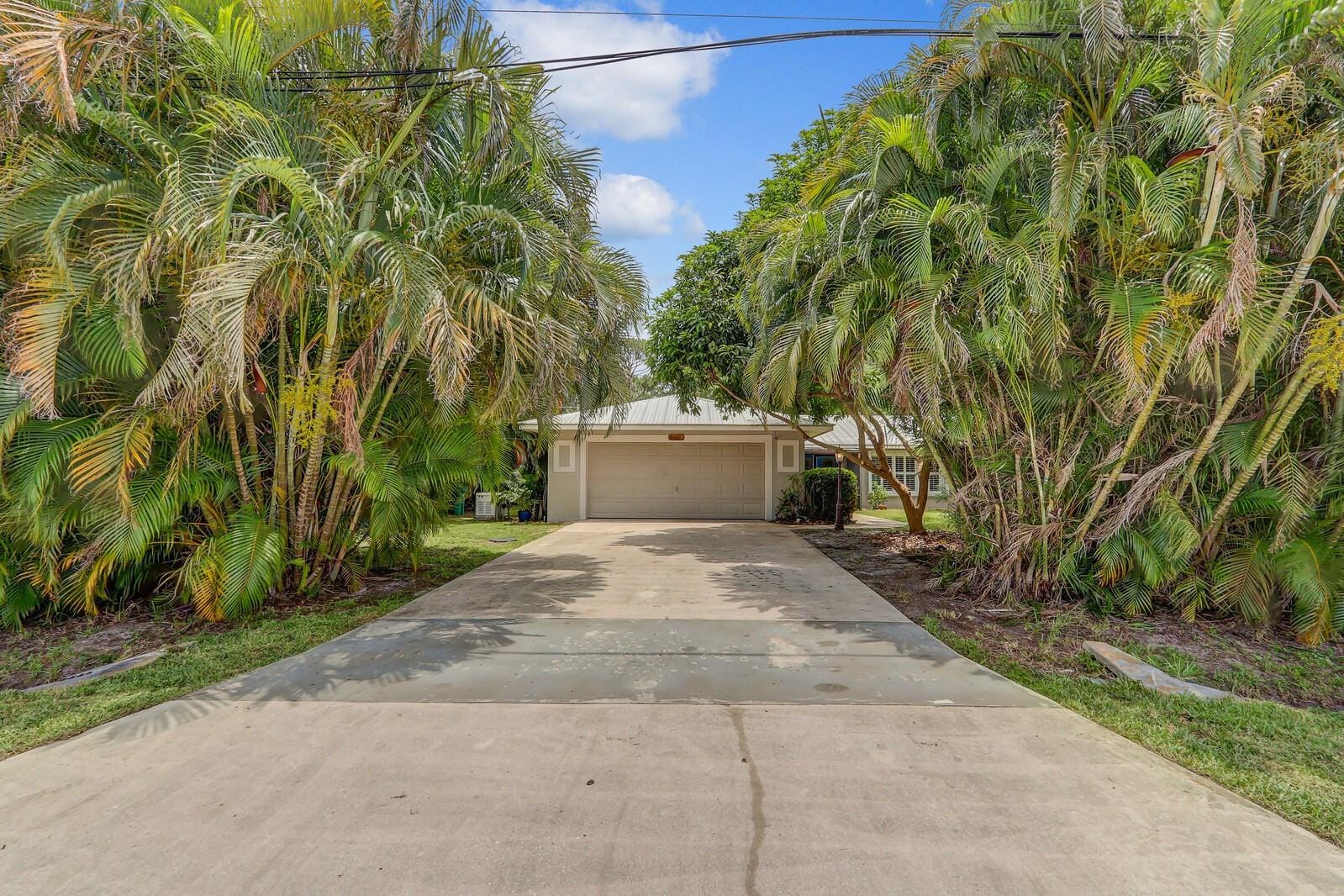 2441 SE Delano Road, Port St. Lucie, FL 34952