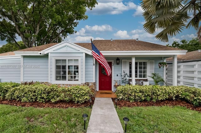13765 SW 147th Cir Lane 2-24, Miami, FL 33186