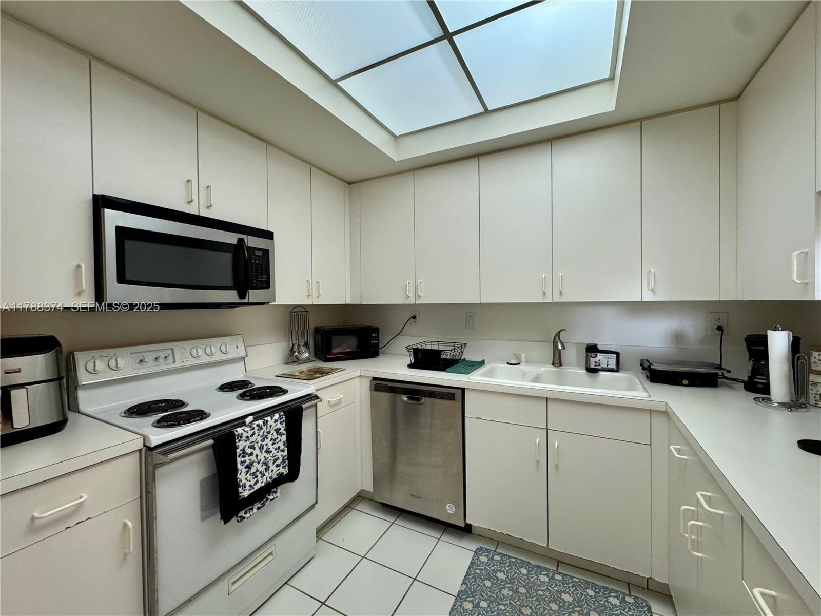 9805 NW 52nd Street 420 — photo 10
