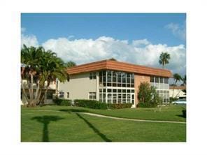 5 Vista Palm Lane 105, Vero Beach, FL 32962