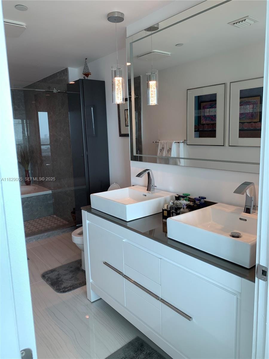888 Biscayne Boulevard 2910, Miami, FL 33132 photo 5