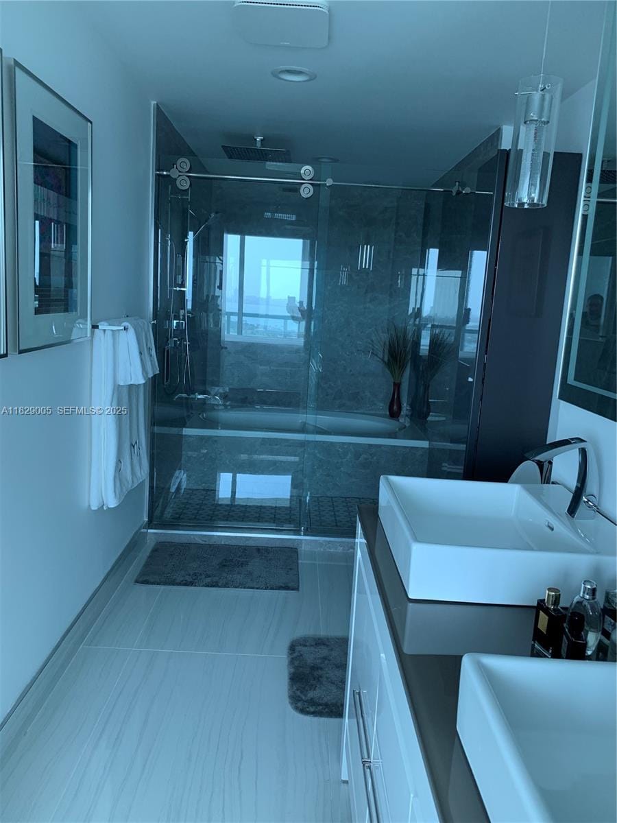 888 Biscayne Boulevard 2910, Miami, FL 33132 photo 6