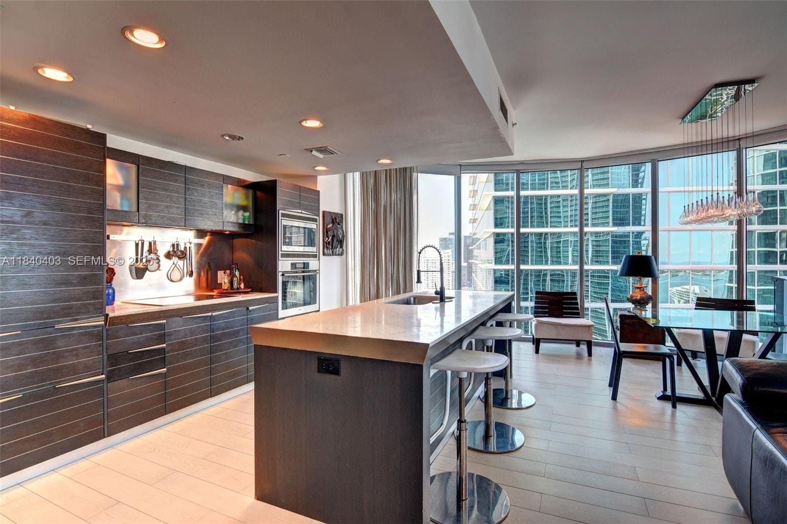 200 Biscayne Boulevard Way 3901, Miami, FL 33131