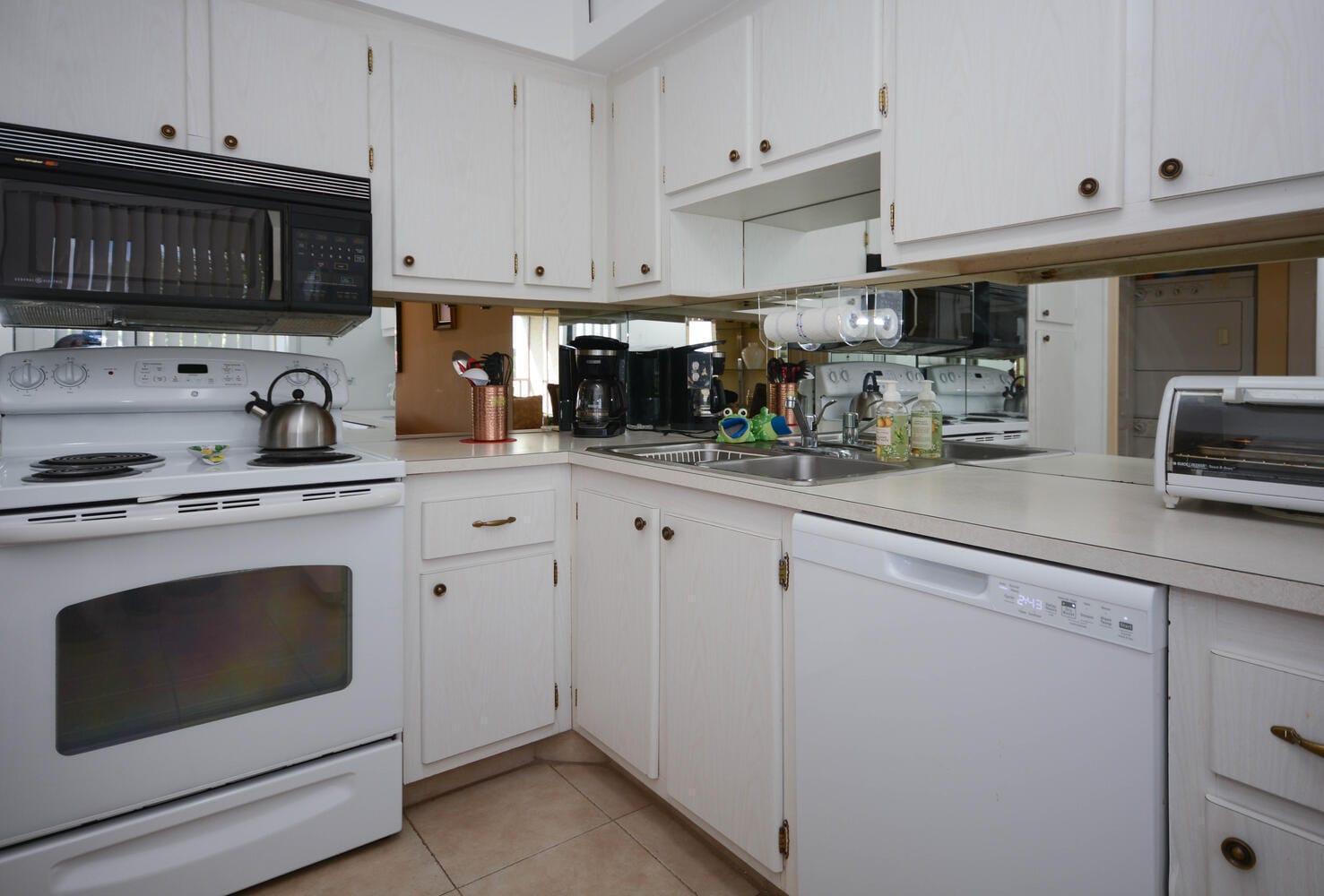 4080 Tivoli Court 303, Lake Worth, FL 33467 photo 4