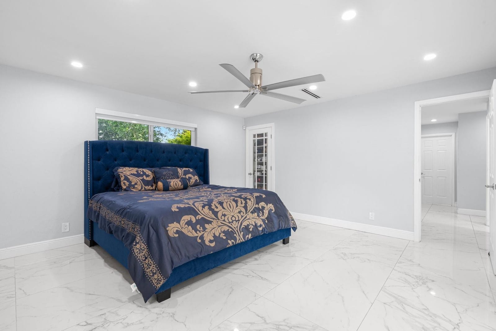 9756 NW 20th Street — photo 12
