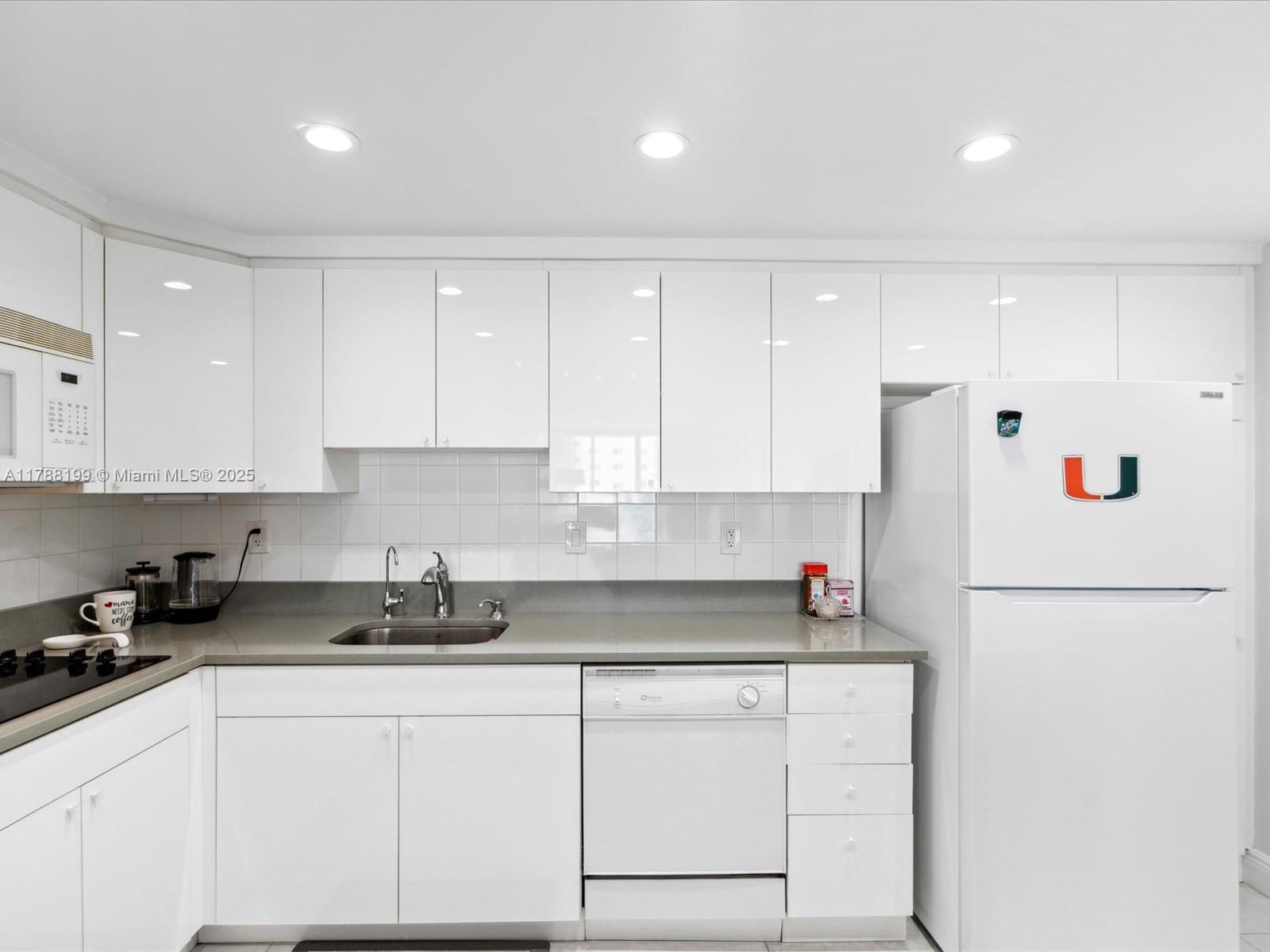 19390 Collins Avenue 706, Sunny Isles Beach, FL 33160 photo 12