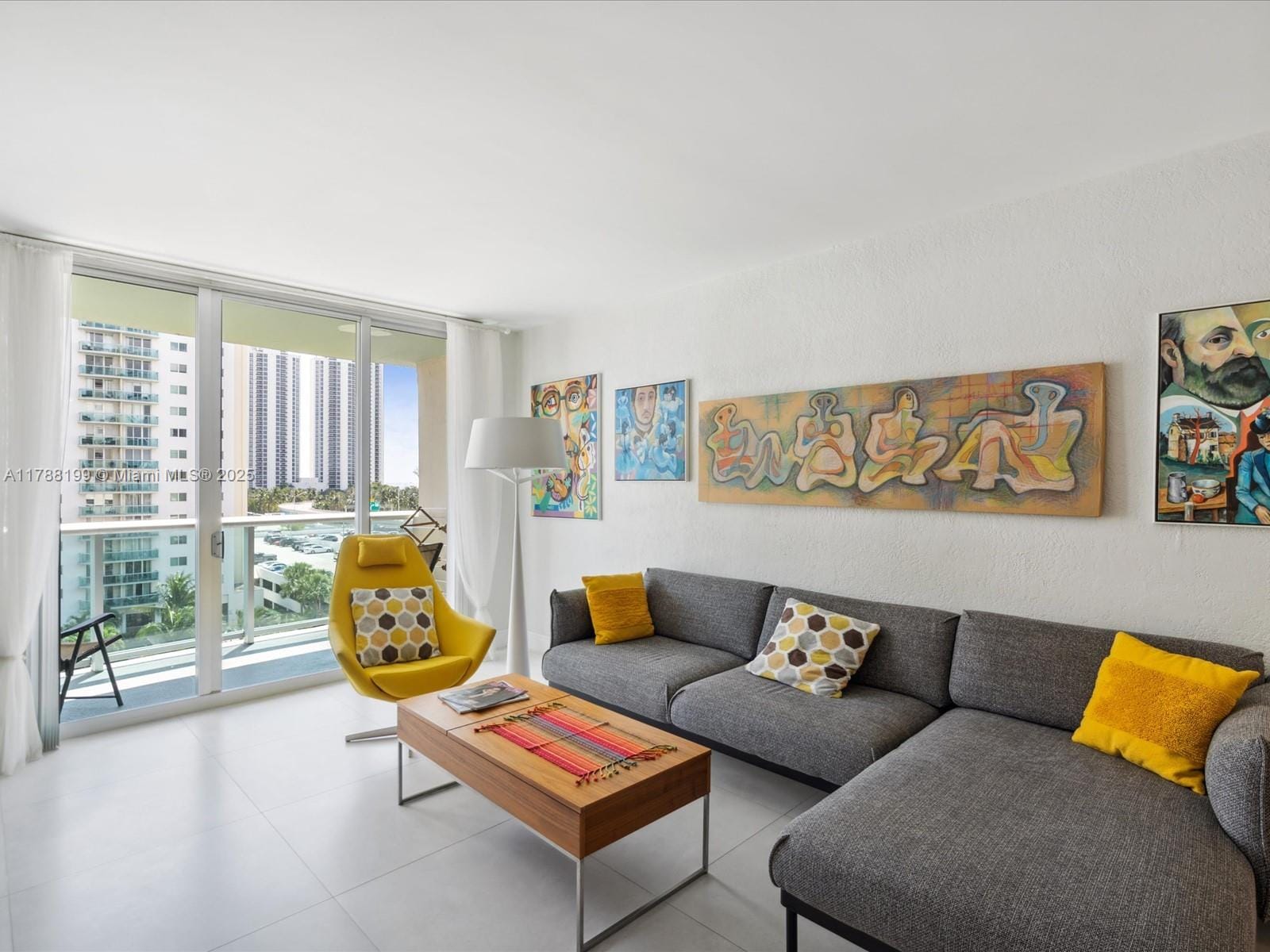 19390 Collins Avenue 706, Sunny Isles Beach, FL 33160 photo 4
