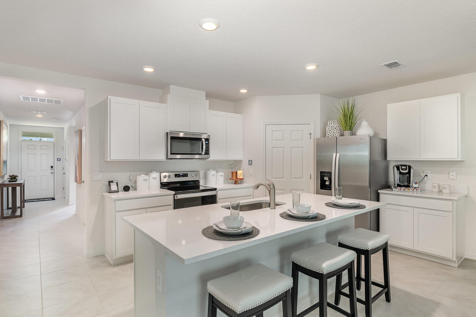 2234 SW Heathwood Circle, Port St. Lucie, FL 34952 photo 3