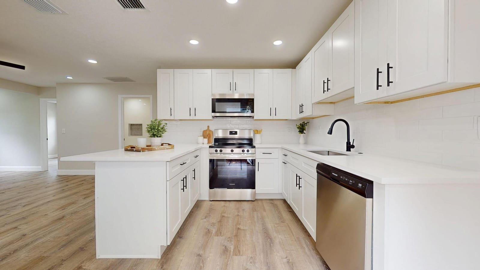 426 S L Street — photo 3