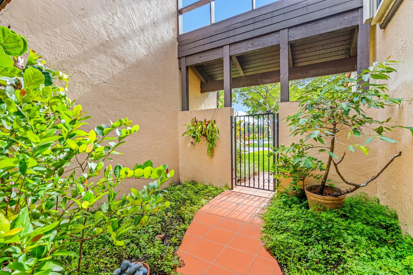 10107 Costa Del Sol Boulevard D-56 — photo 3