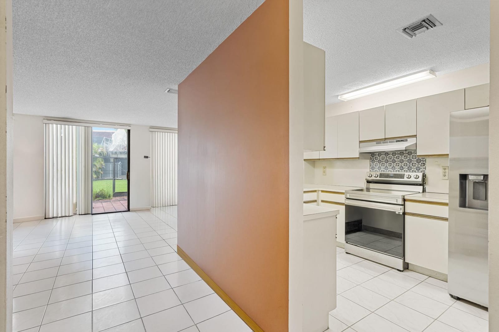 10107 Costa Del Sol Boulevard D-56 — photo 4