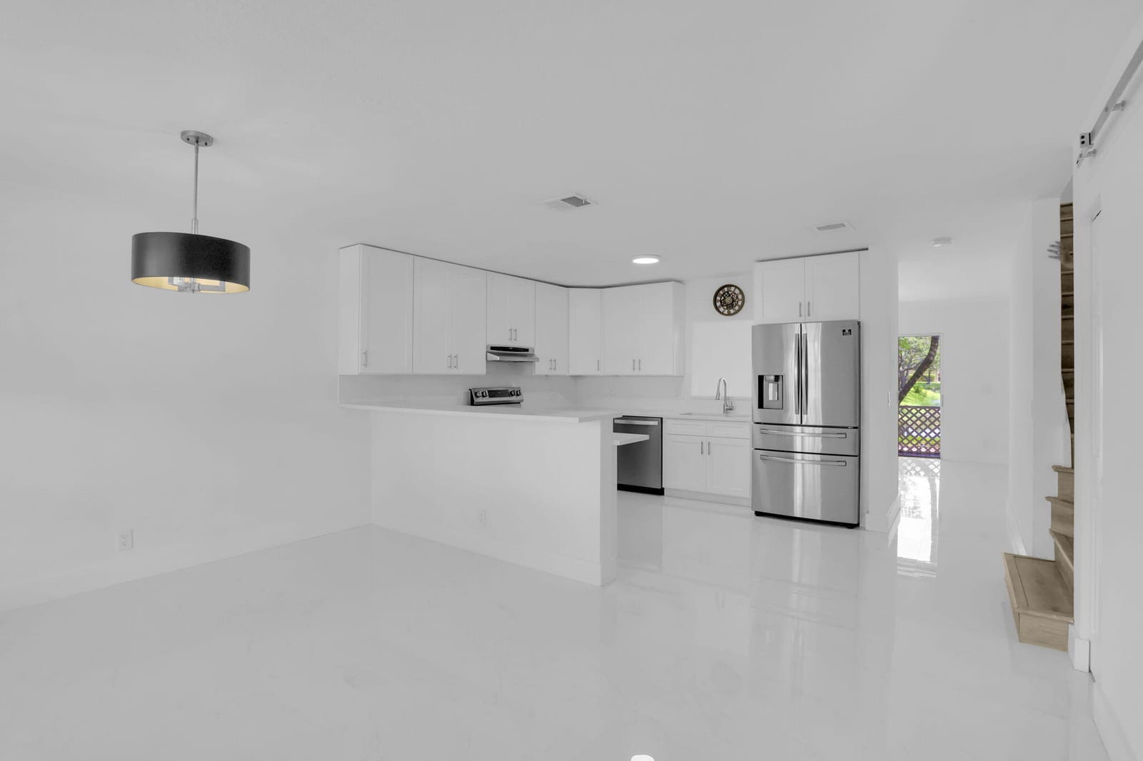 9539 NW 42nd Street — photo 11